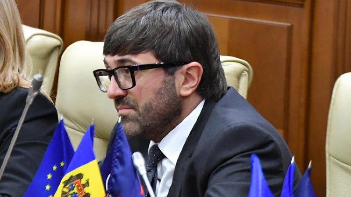 ULTIMA ORĂ: Fostul deputat Vladimir Andronachi, cercetat în dosarul „frauda bancară”, eliberat din Penitenciarul Nr. 13, cu măsură de arest la domiciliu.