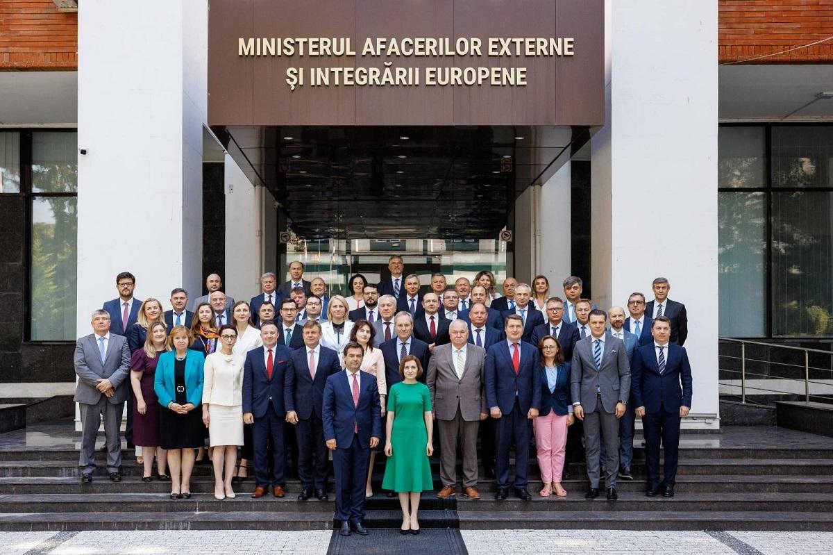 LIVE: Ministerul de Externe organizează reuniunea ambasadorilor Republicii Moldova
