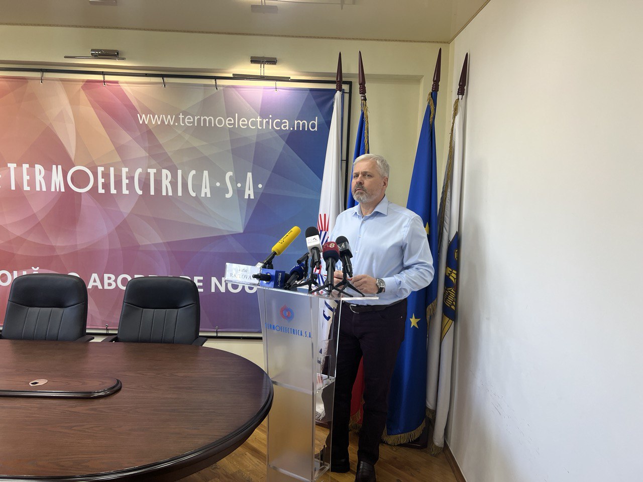 LIVE: Conferință de presă susținută de directorul interimar al SA Termoelectrica, Iurie Razlovan, pe subiectul reorganizării întreprinderii și concluziile anchetei interne privind incidentul din gospodăria de păcură”