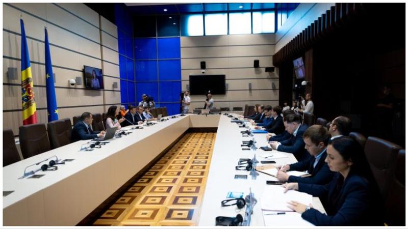 Discuții aprinse la Parlament, dar fără rezultat pe cazul membrului CSM, Iulian Muntean – CNA și Comisia Pre-Vetting de neatins, iar Procuratura Anticorupție a primit toate croșeurile – Ce au decis deputații