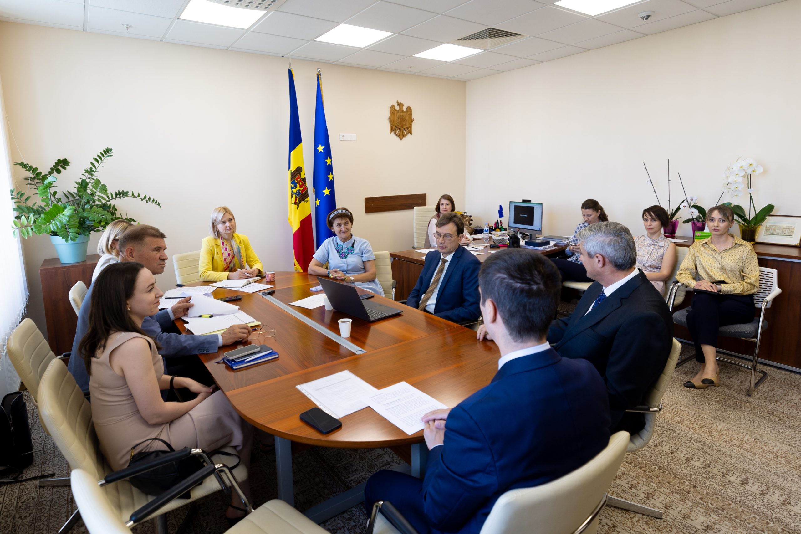 Șase ambasadori ai RM agreați de Comisia de profil a Parlamentului – Cine sunt candidații