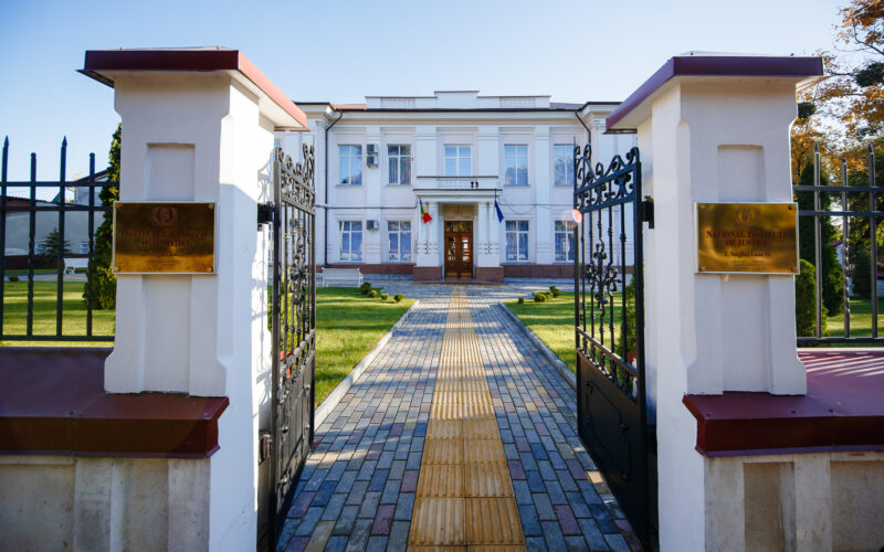 Încă o tentativă de a selecta un nou director la Institutul Național al Justiției – Trei candidați și-au depus dosarele
