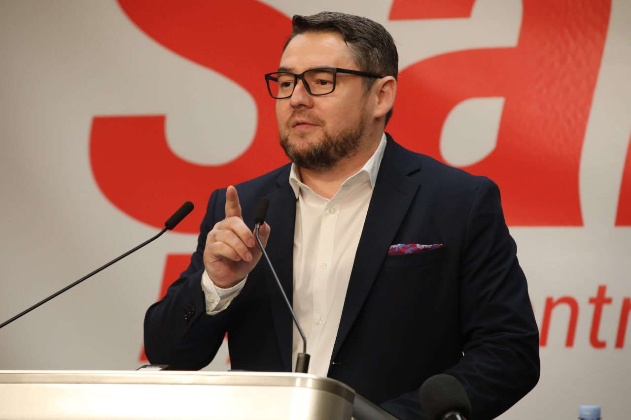 Liderul partidului ”Șansa”, Alexei Lungu oprit de CNA la Aeroportul Chișinău – Ar avea statut de bănuit într-o cauză penală