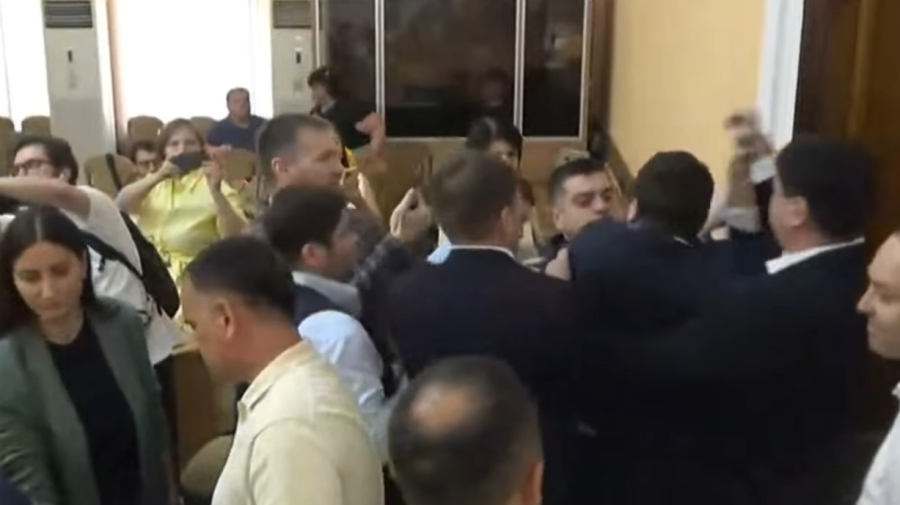 Un campionat de kickboxing care urmează să fie organizat la Chișinău amplifică scandalul între primarul Ion Ceban și paridul de guvernământ