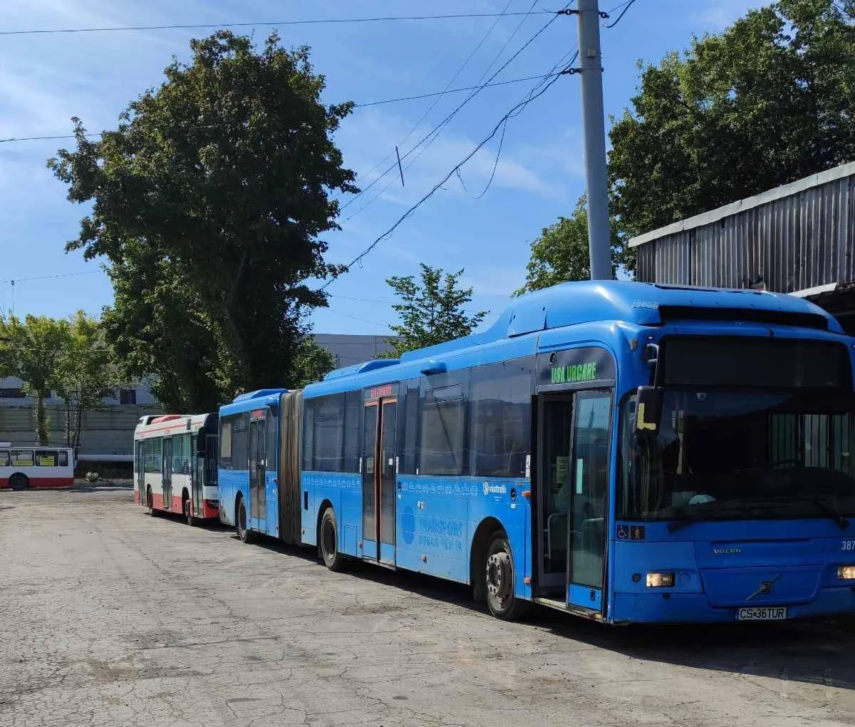 Primul lot de autobuze din Reșița a ajuns la Bălți – Primarul Alexandr Petkov: „În curând, acestea vor circula pe rutele urbane”