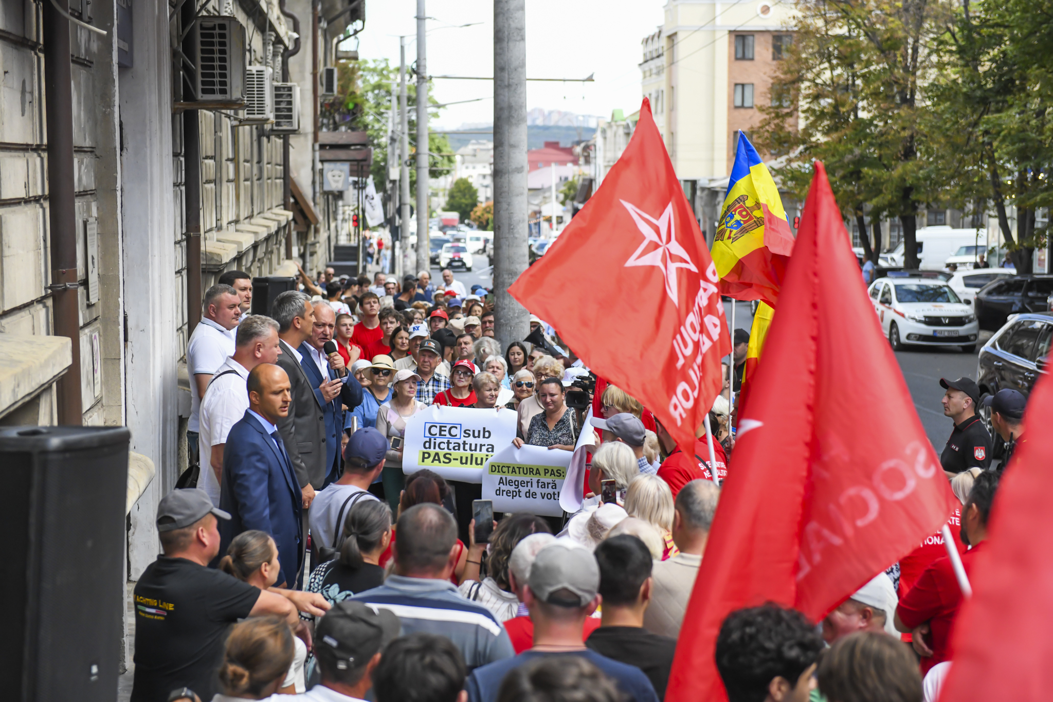 Protest la Comisia Electorală Centrală – PSRM a solicitat mai multe secții de vot în stânga Nistrului și trecerea CEC-lui sub controlul opoziției