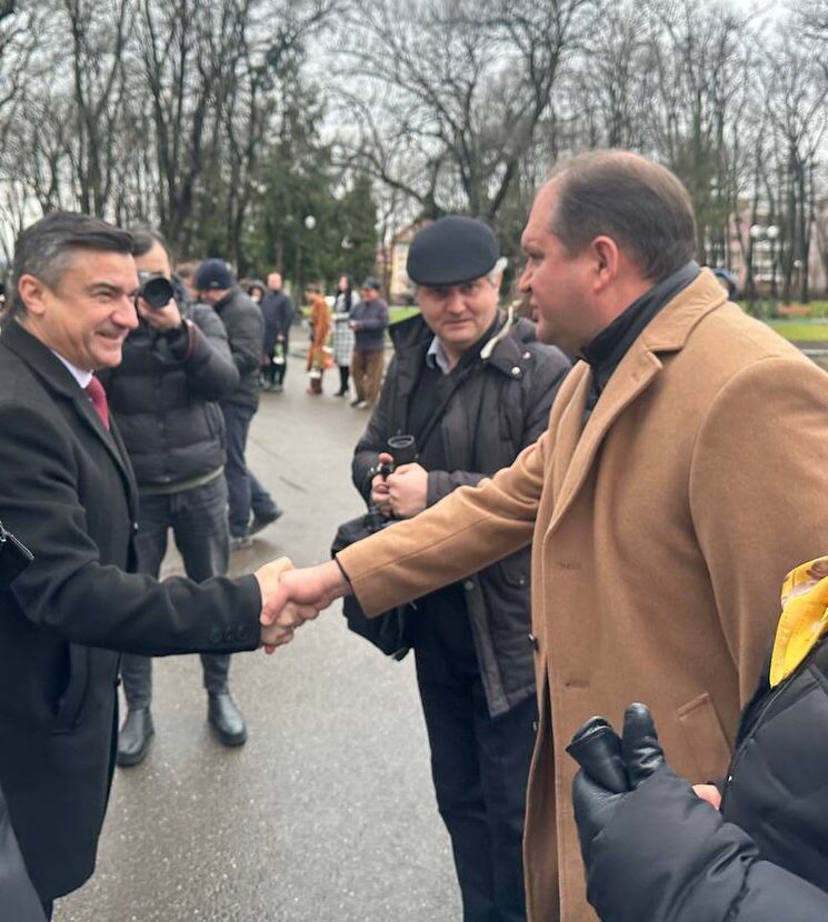 Primarul Iașului, Mihai Chirica, suspendă înfrățirirea cu Chișinău – Reacția edilulului capitalei