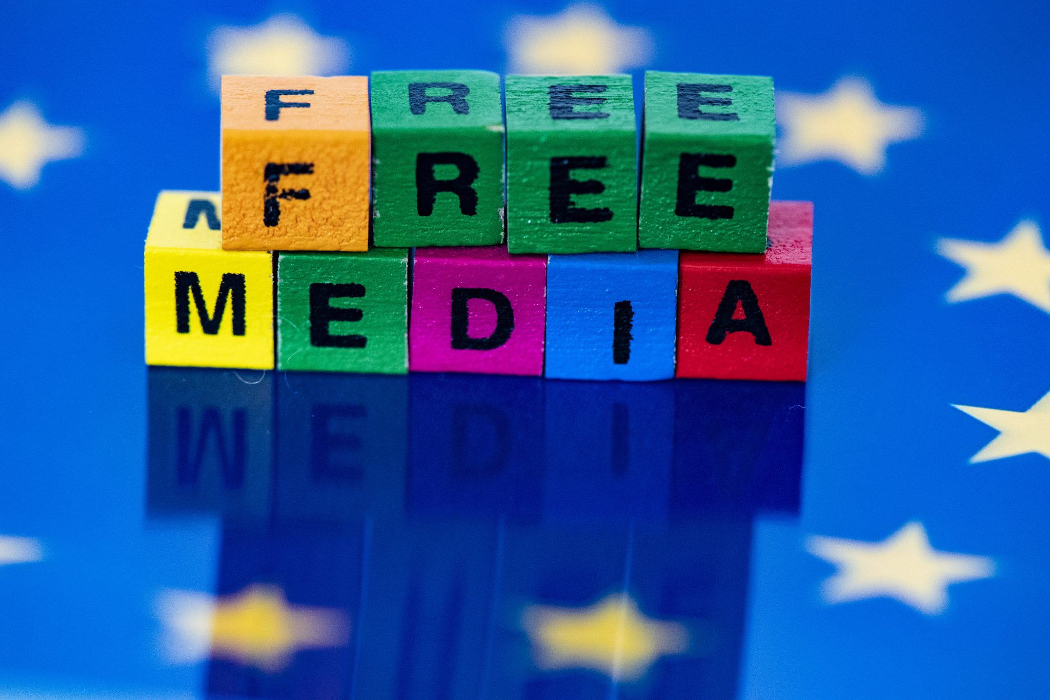 Legea europeană privind libertatea mass-mediei a intrat în vigoare – Ce prevede norma UE