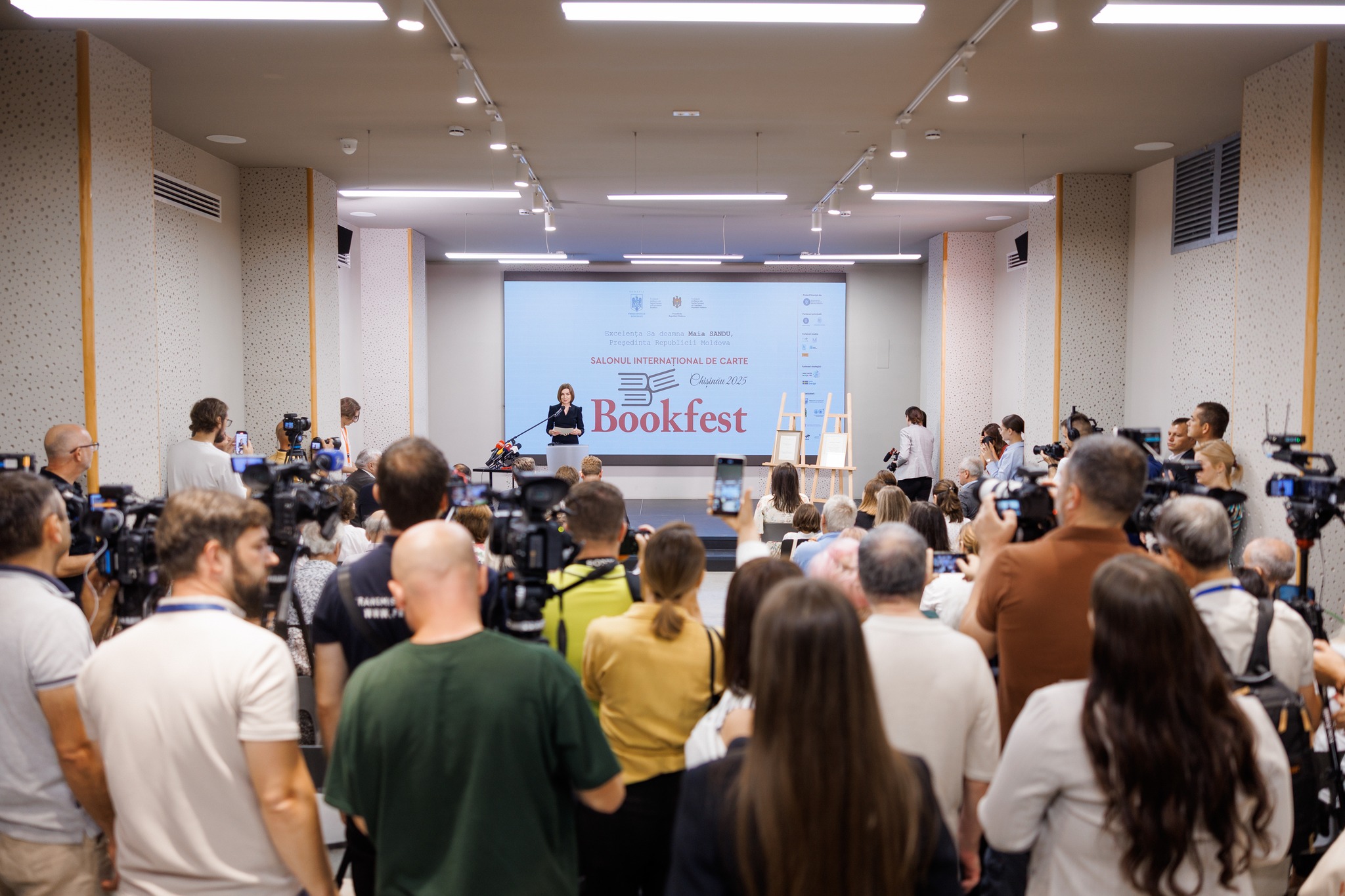 A început Salonul Internațional de Carte, Bookfest Chișinău 2025 – 40.000 de volume, la dispoziția cititorilor