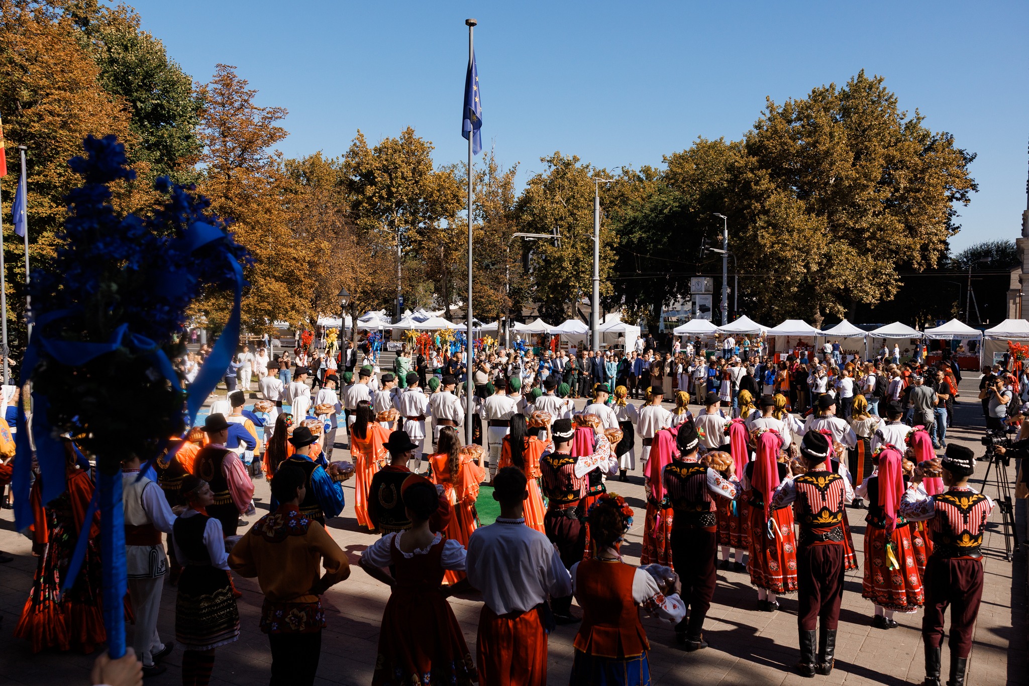La Chișinău s-a desfășurat Festivalul Etniilor, ediția a XXIV-a – Peste 30 de comunități și-au afișat bucatele și au povestit despre tradițiile lor
