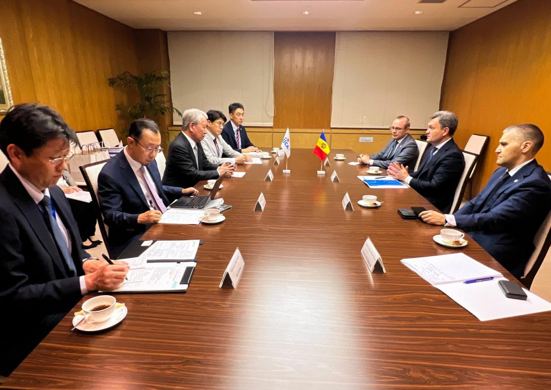 Premierul Recean la Tokyo – S-a întâlnit cu reprezentanții Agenției Japoneze pentru Cooperare Internațională și cu asociația de business din Japonia