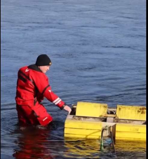 Premierul Munteanu în vizită la Cureșnița – Militarii intervin pe Nistru, iar ministerul Mediului vede semne de îmbunătățire a calității apei