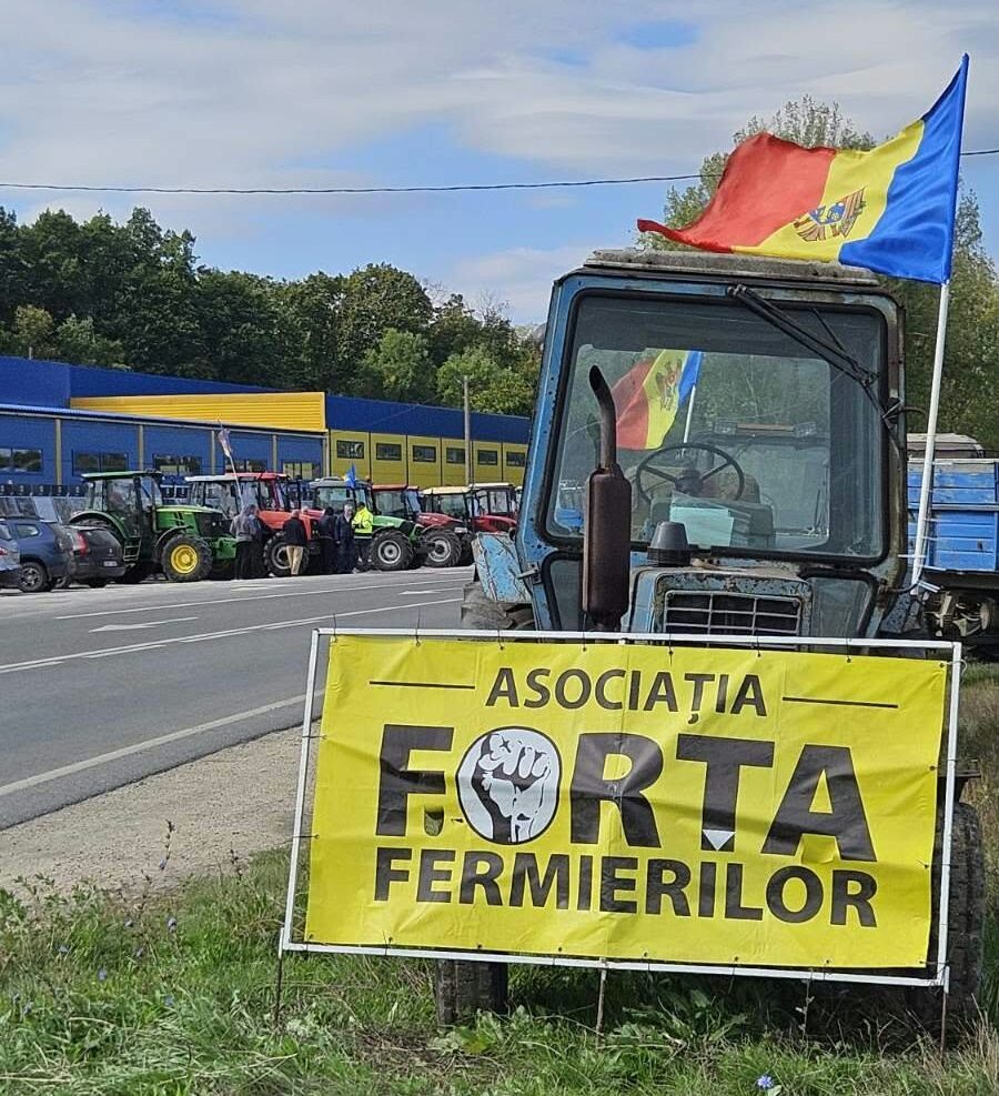 Fermierii din Fălești ies la protest și lansează un avertisment – Tehnica agricolă ar putea porni spre Chișinău